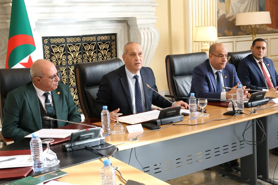 Le président par intérim de l'Autorité nationale indépendante des élections (ANIE), Karim Khelfane