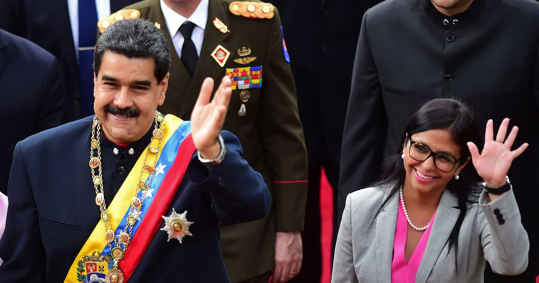Le président du Venezuela Nicolas Maduro et Delcy Rodriguez, à l'époque présidente de l'Assemblée constituante, le 10 août 2017 - afp.com/Ronaldo SCHEMIDT